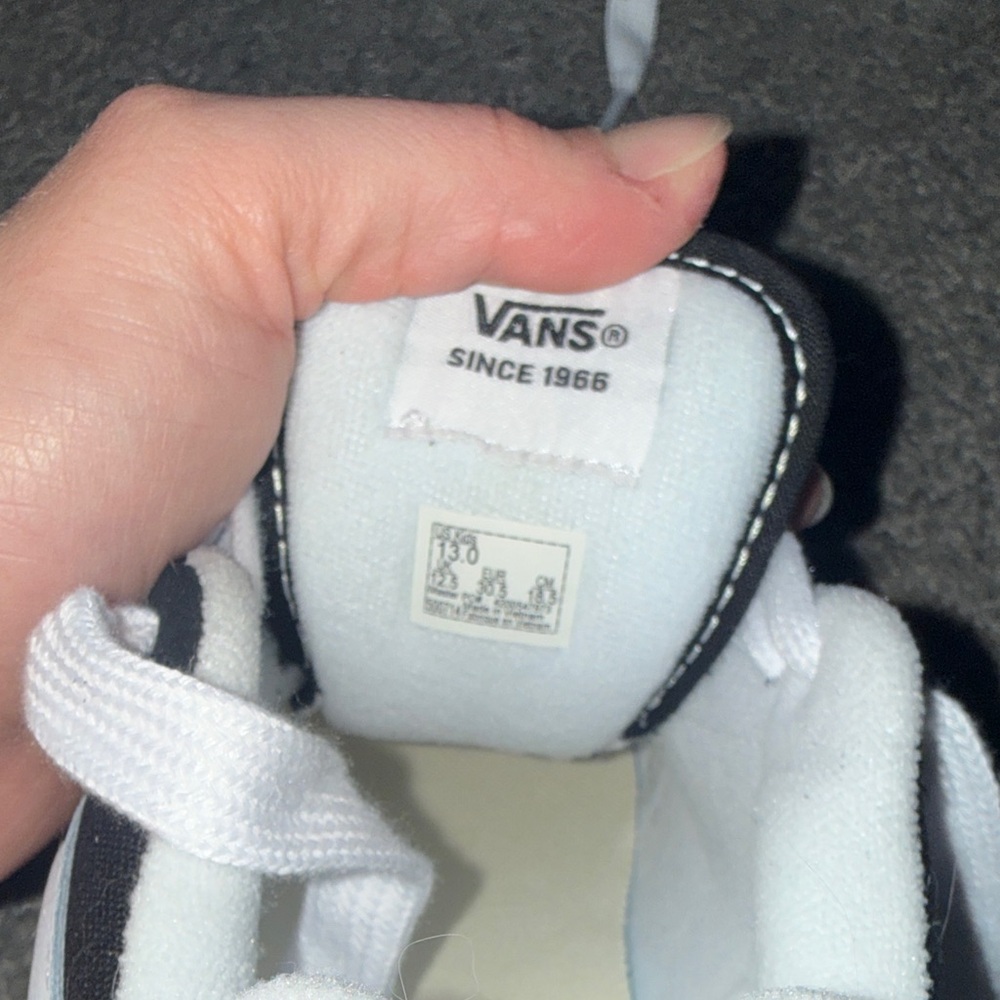 Kids Black and White Vans - Picture 7 of 7